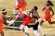 谁是NBA杯赛决赛的真正英雄？字母哥狂轰26+19+10，利拉德23+4+4，亚历山大拉胯，你猜对了吗？