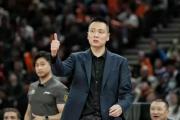 从谷底到巅峰？上海队如何在CBA上演惊天逆转，季后赛梦想能否成真？