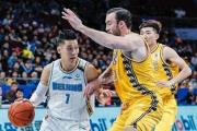 辽宁男篮重磅签约NBA球星，杨鸣意外之举引热议，杜锋能坐得住吗？