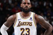 35分12板14助！老詹打破NBA纪录，你敢相信这是40岁球员的表现吗？