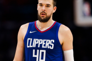 谁是本赛季NBA篮板王？唐斯、约基奇领衔，其他球星紧随其后！